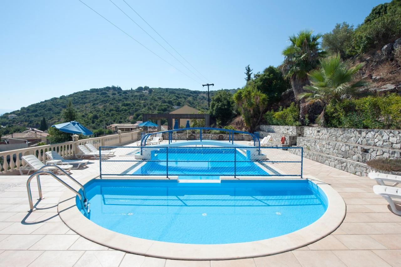 Dimitrios Apart Otel 2*